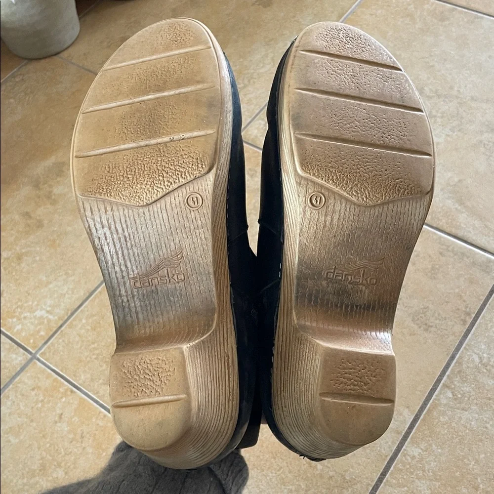 Dansko Maria Black Leather Wooden Clogs Ankle Bootie Boots Size 41 11 - Picture 9 of 9